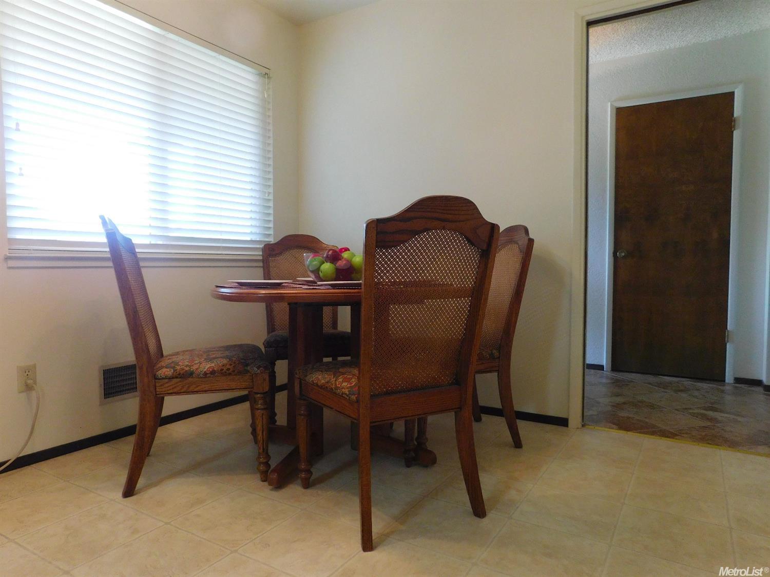 1909 Kruger Dr, Modesto, CA 95355 photo 7