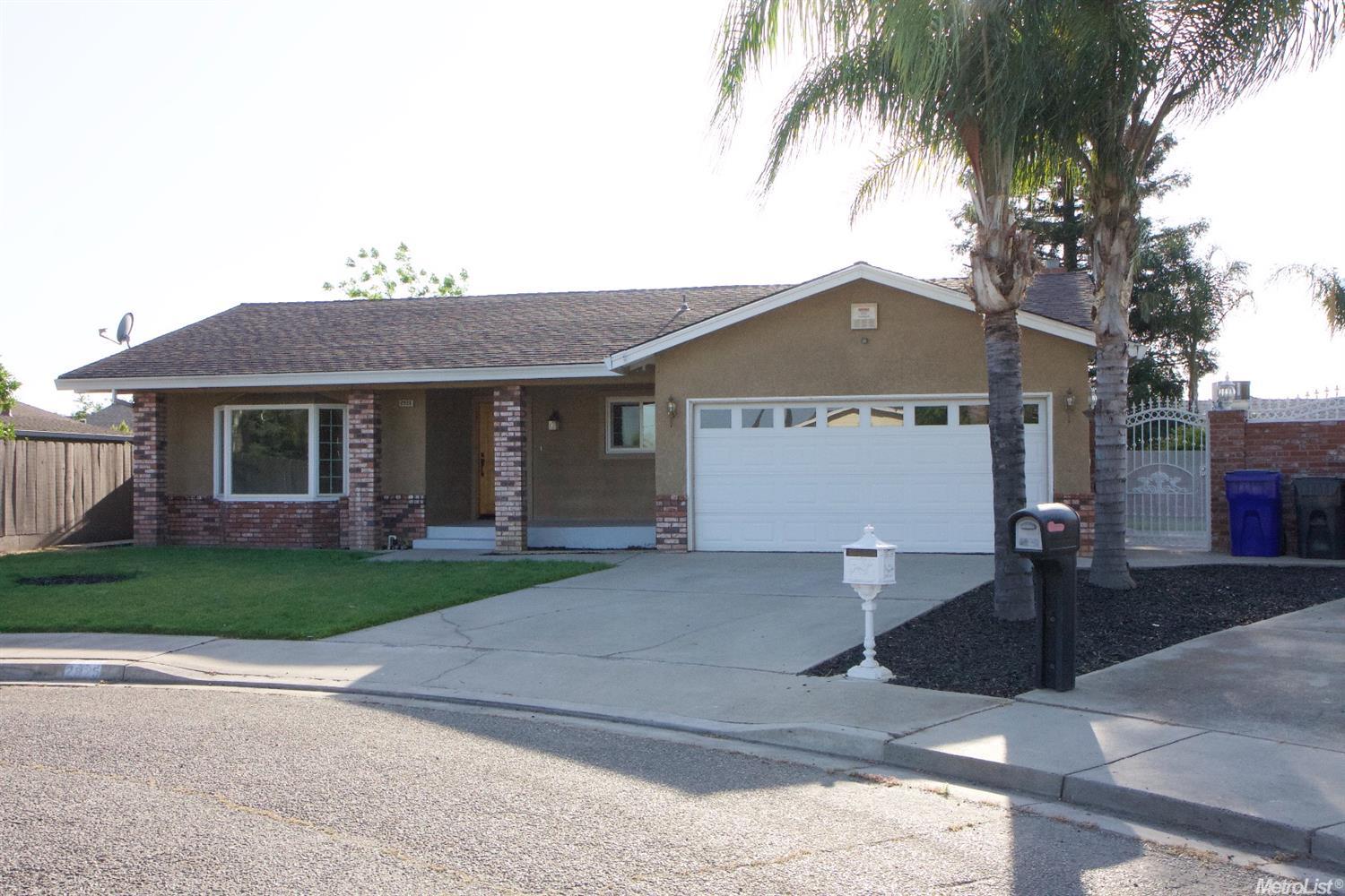 2925 Hughes Ct, Turlock, CA 95382 photo 2
