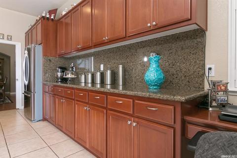 178 Kentucky Ct, Manteca, CA 95337 photo 7