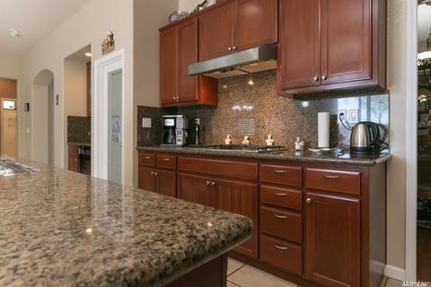 178 Kentucky Ct, Manteca, CA 95337 photo 9