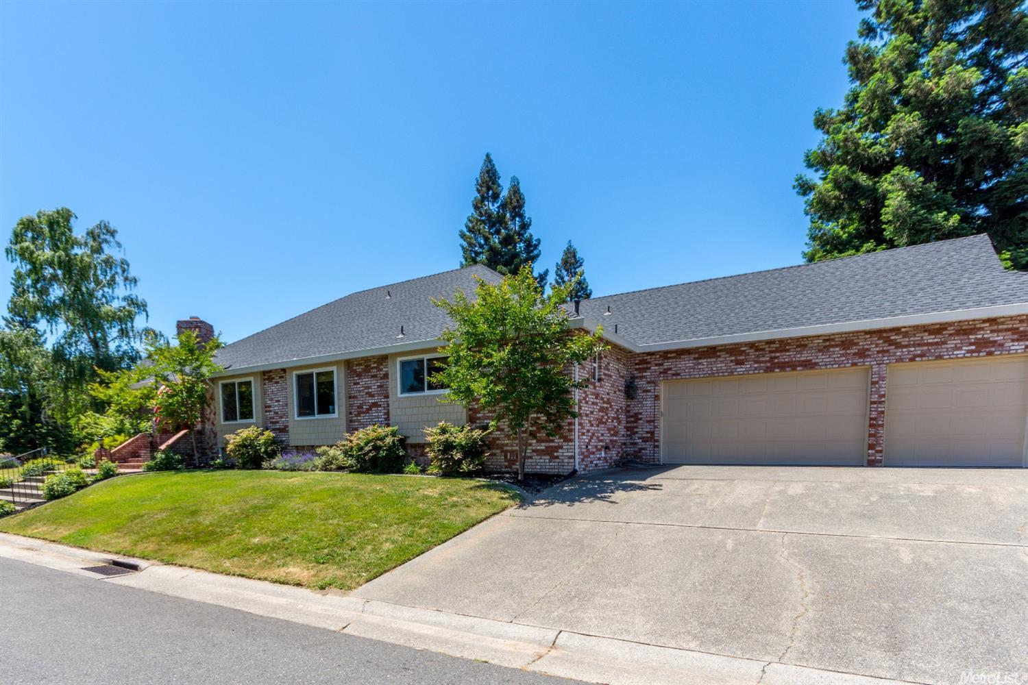 7052 Pine View Dr, Folsom, CA 95630 photo 4