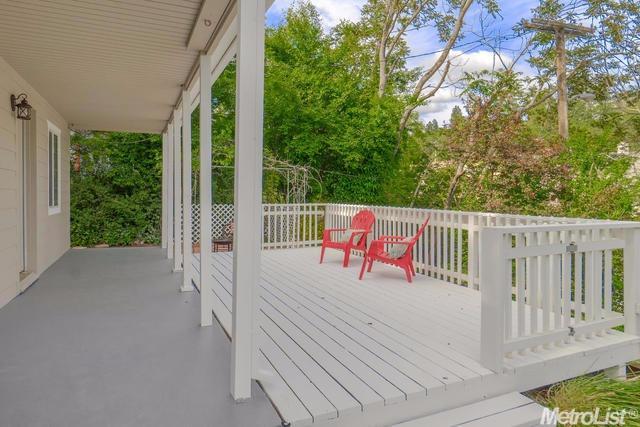1026 Spring St, Placerville, CA 95667 photo 3
