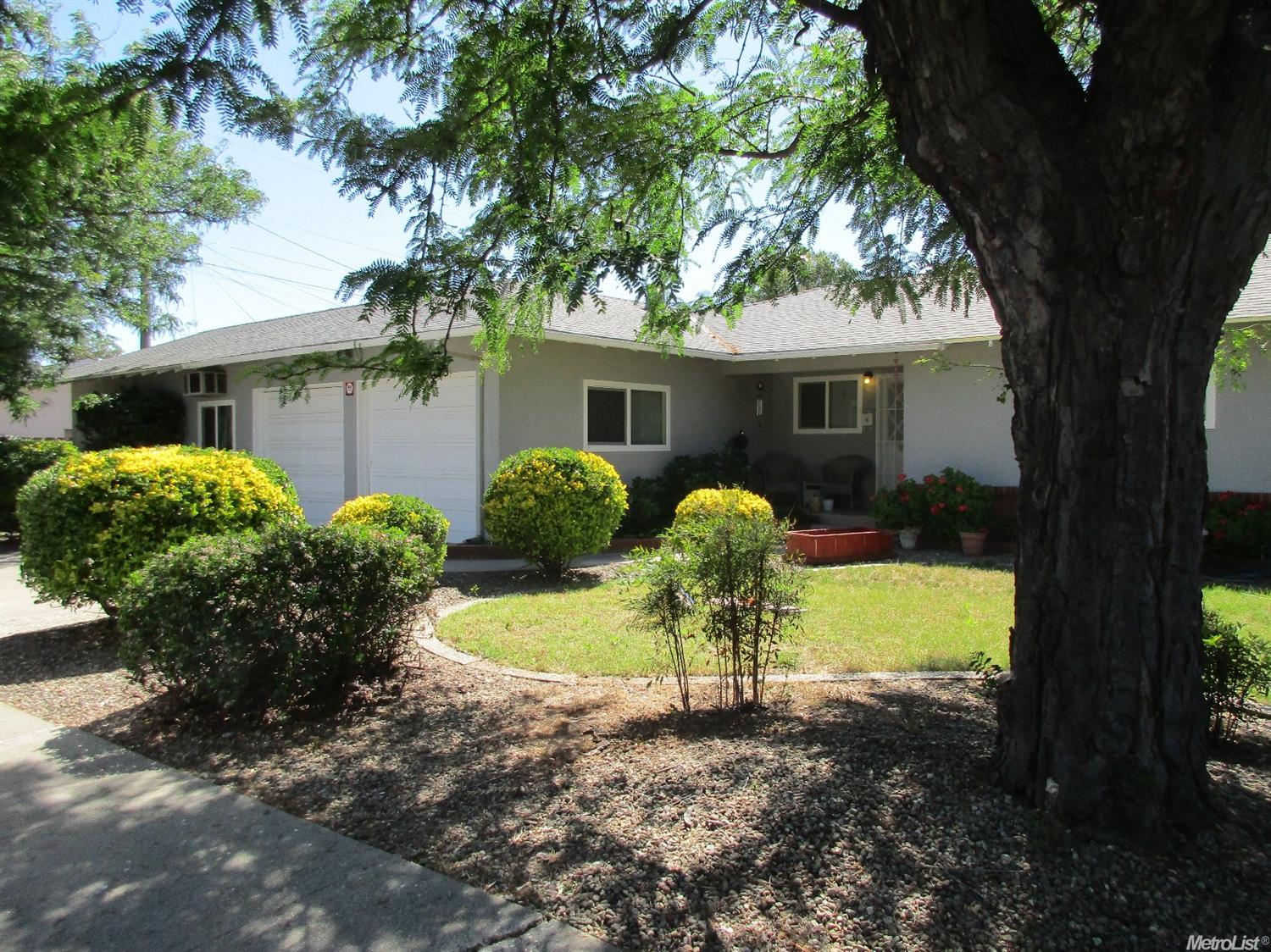 2413 Dana Ln, Modesto, CA 95350 photo 4