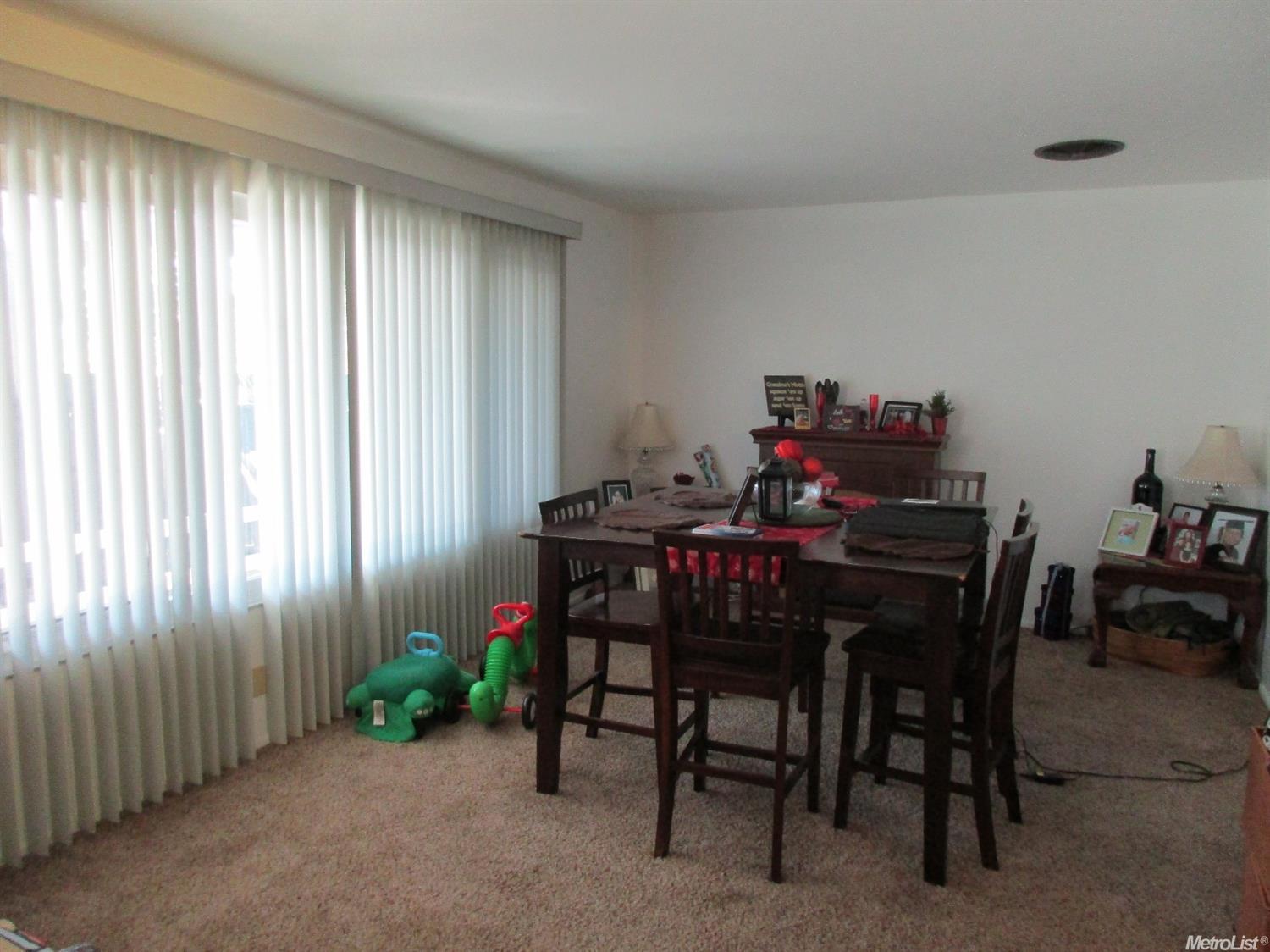 2413 Dana Ln, Modesto, CA 95350 photo 9