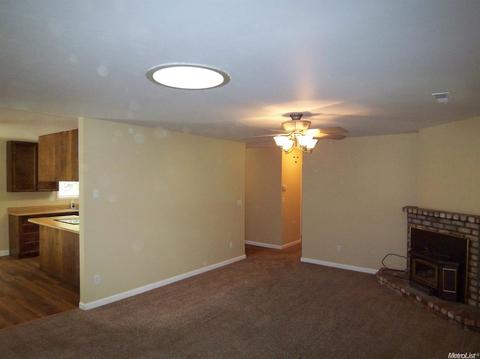 16540 S Creekside Dr, Sonora, CA 95370 photo 3