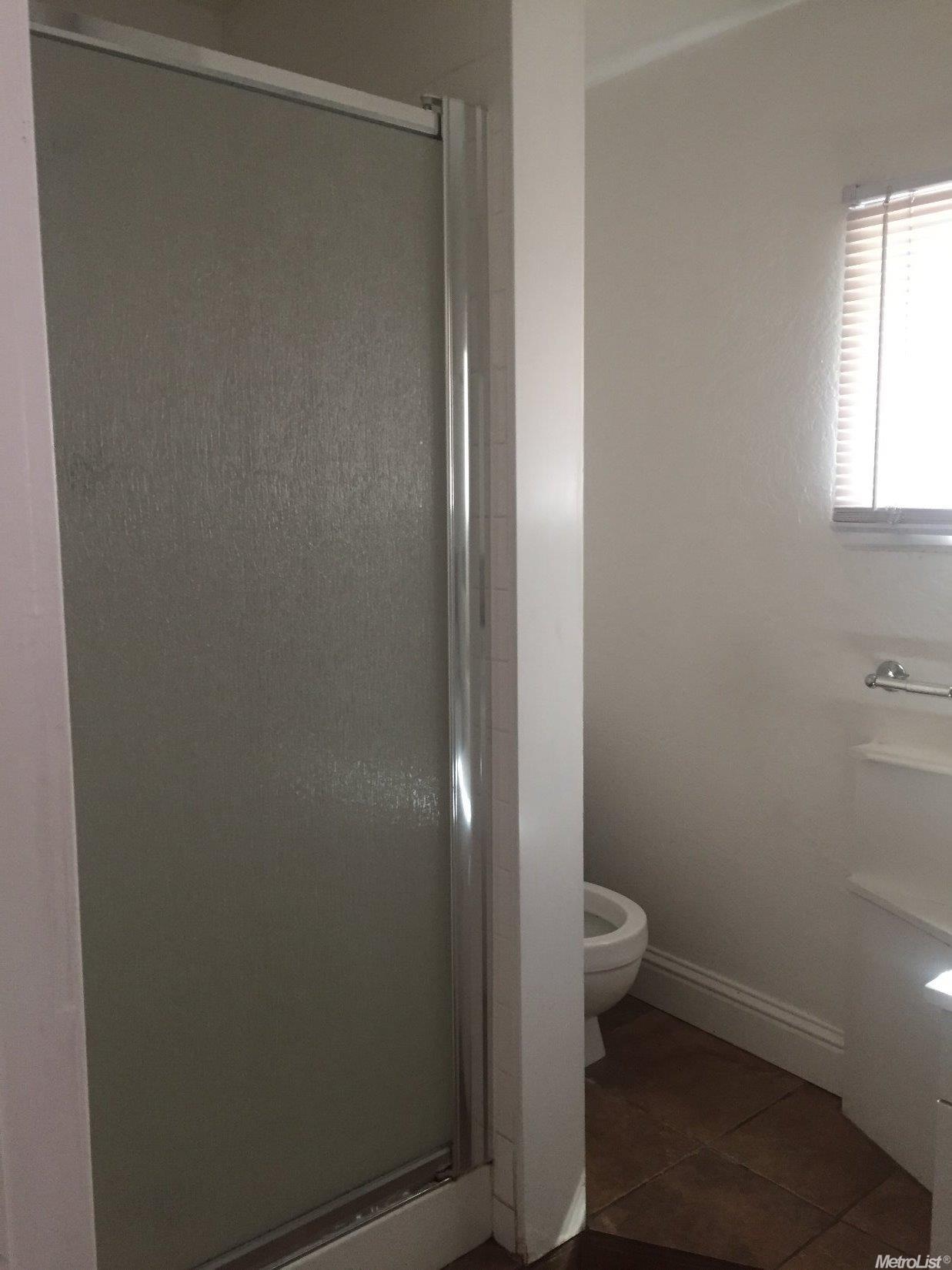 1813 Elmhurst Dr, Modesto, CA 95350 photo 3