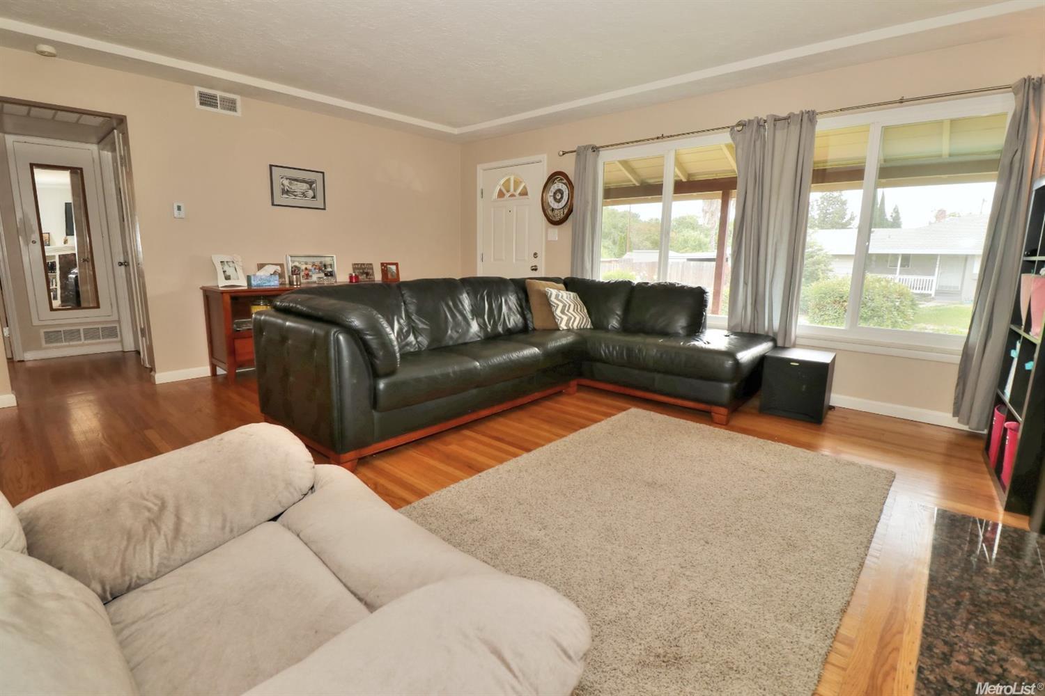 4701 Melvin Dr, Carmichael, CA 95608 photo 6