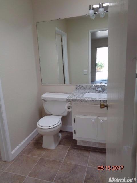 601 Edgebrook Ct, Modesto, CA 95354 photo 6