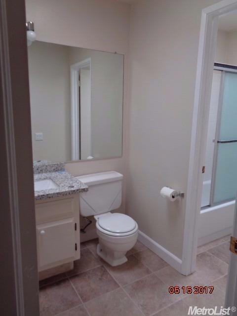 601 Edgebrook Ct, Modesto, CA 95354 photo 5