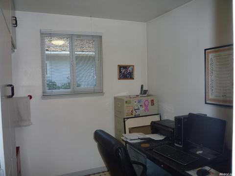 1500 Montclair Dr, Modesto, CA 95350 photo 11