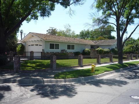 1500 Montclair Dr, Modesto, CA 95350 photo 3