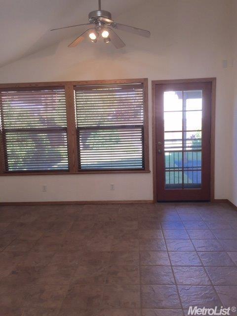 278 N Manley Rd, Ripon, CA 95366 photo 7
