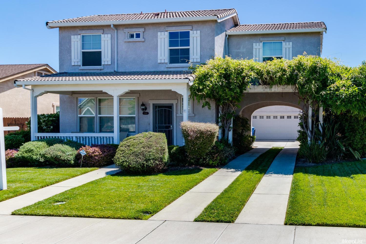 1388 Gianna Ln, Manteca, CA 95336 photo 3