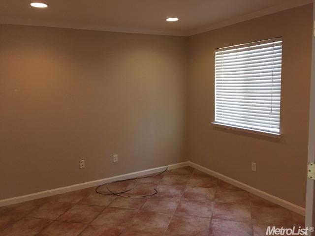 716 Roadrunner Dr, Patterson, CA 95363 photo 7