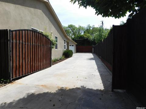 1122 Princeton Ave, Modesto, CA 95350 photo 24
