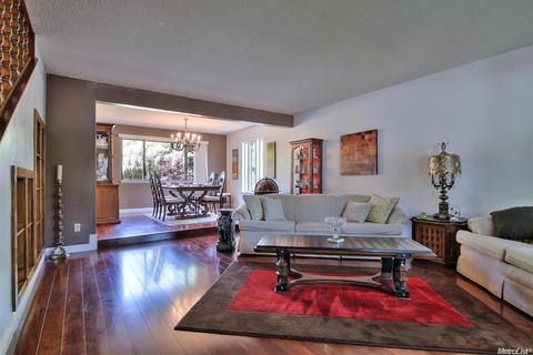 5417 Saint Anton Ct, Carmichael, CA 95608 photo 4