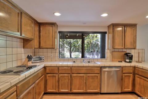 5417 Saint Anton Ct, Carmichael, CA 95608 photo 9