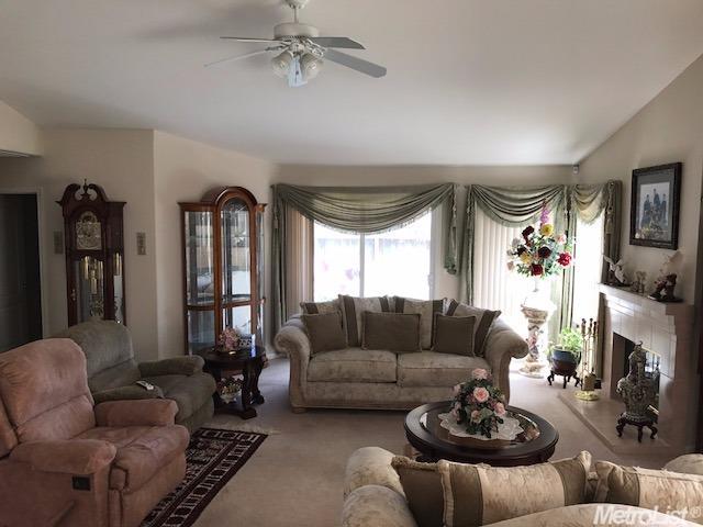945 Cole Ave, Turlock, CA 95382 photo 3