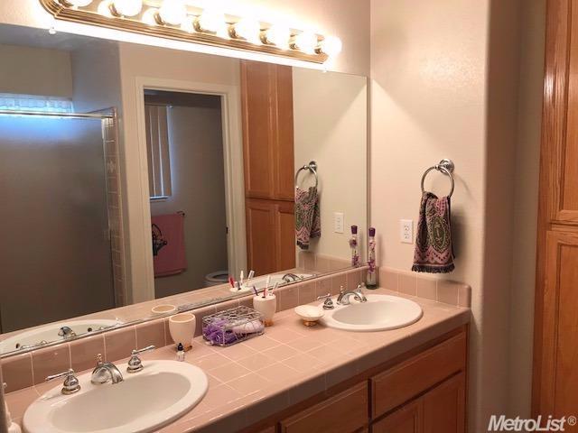 945 Cole Ave, Turlock, CA 95382 photo 12