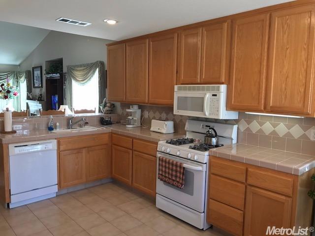 945 Cole Ave, Turlock, CA 95382 photo 5