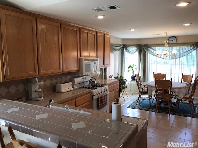 945 Cole Ave, Turlock, CA 95382 photo 6