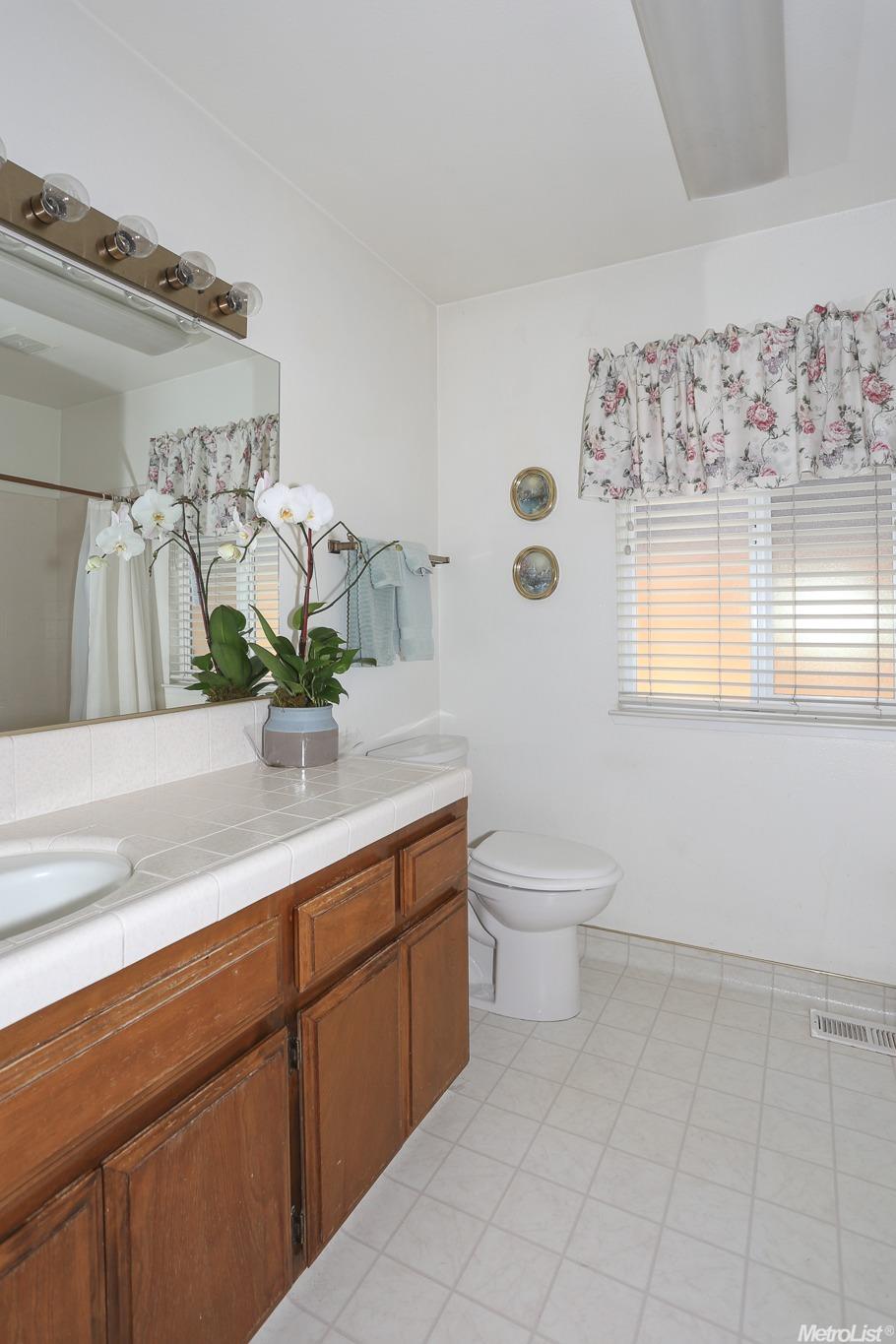 1308 Fruitridge Dr, Modesto, CA 95351 photo 12