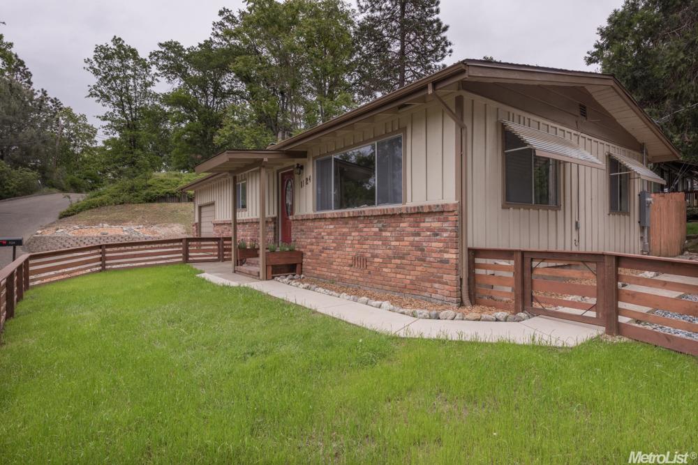 1124 Turner, Placerville, CA 95667 photo 2