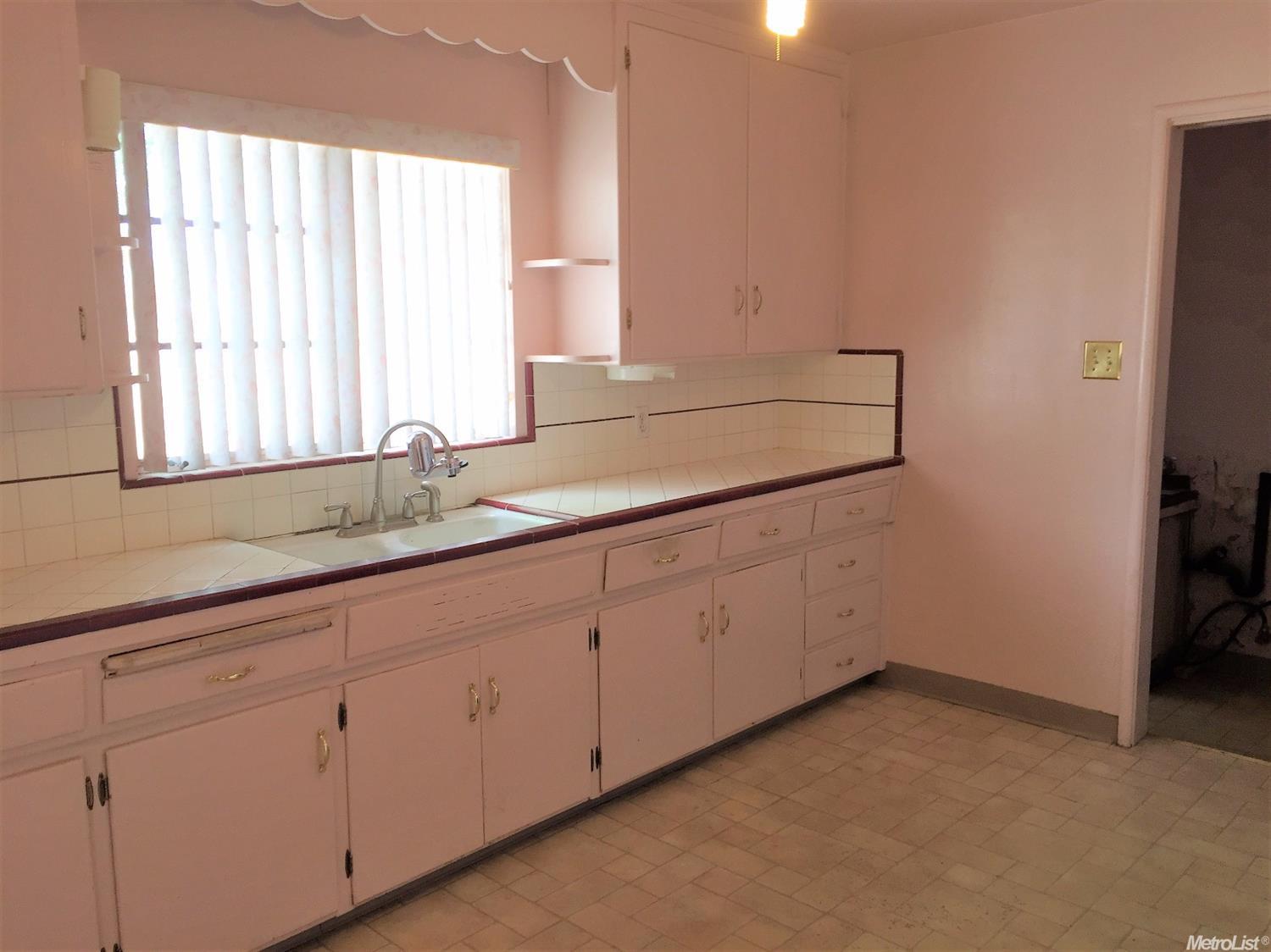 102 Raylow Ave, Manteca, CA 95336 photo 2
