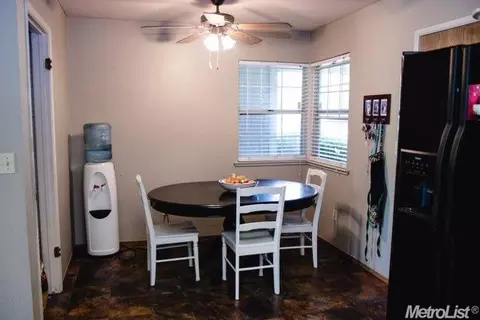1009 Chalone Ct, Modesto, CA 95358 photo 7