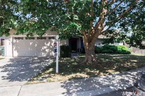1009 Chalone Ct, Modesto, CA 95358 photo 1