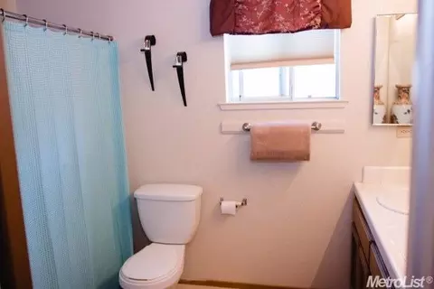 1009 Chalone Ct, Modesto, CA 95358 photo 11