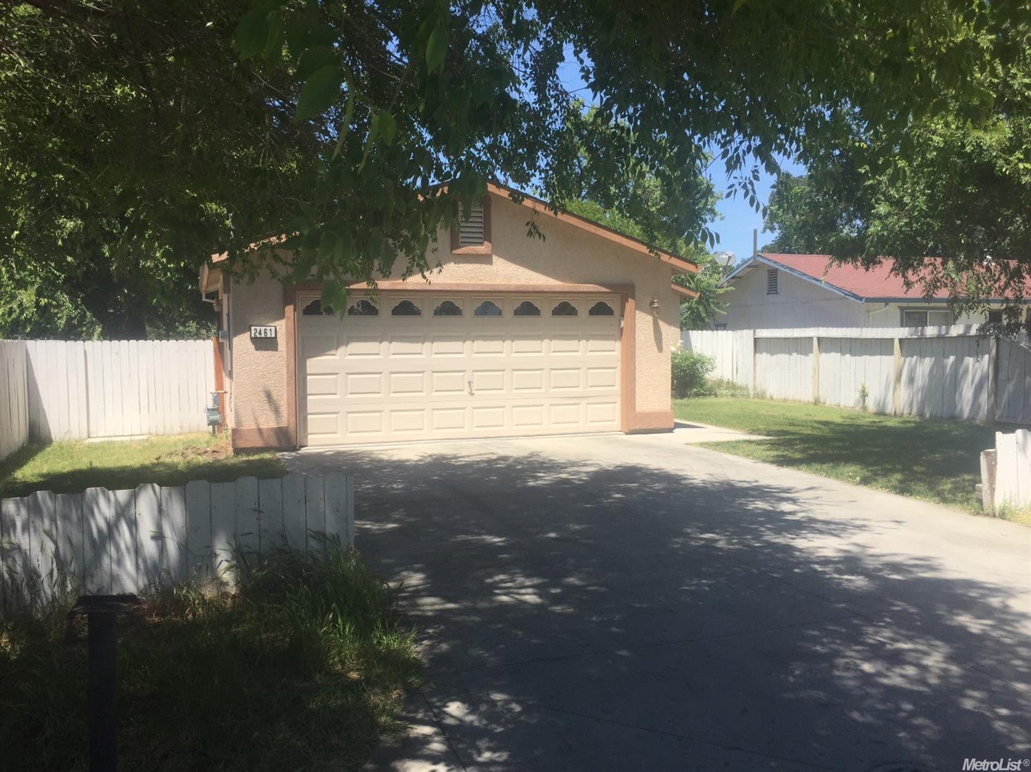 2461 E Vine St, Stockton, CA 95205 photo 1