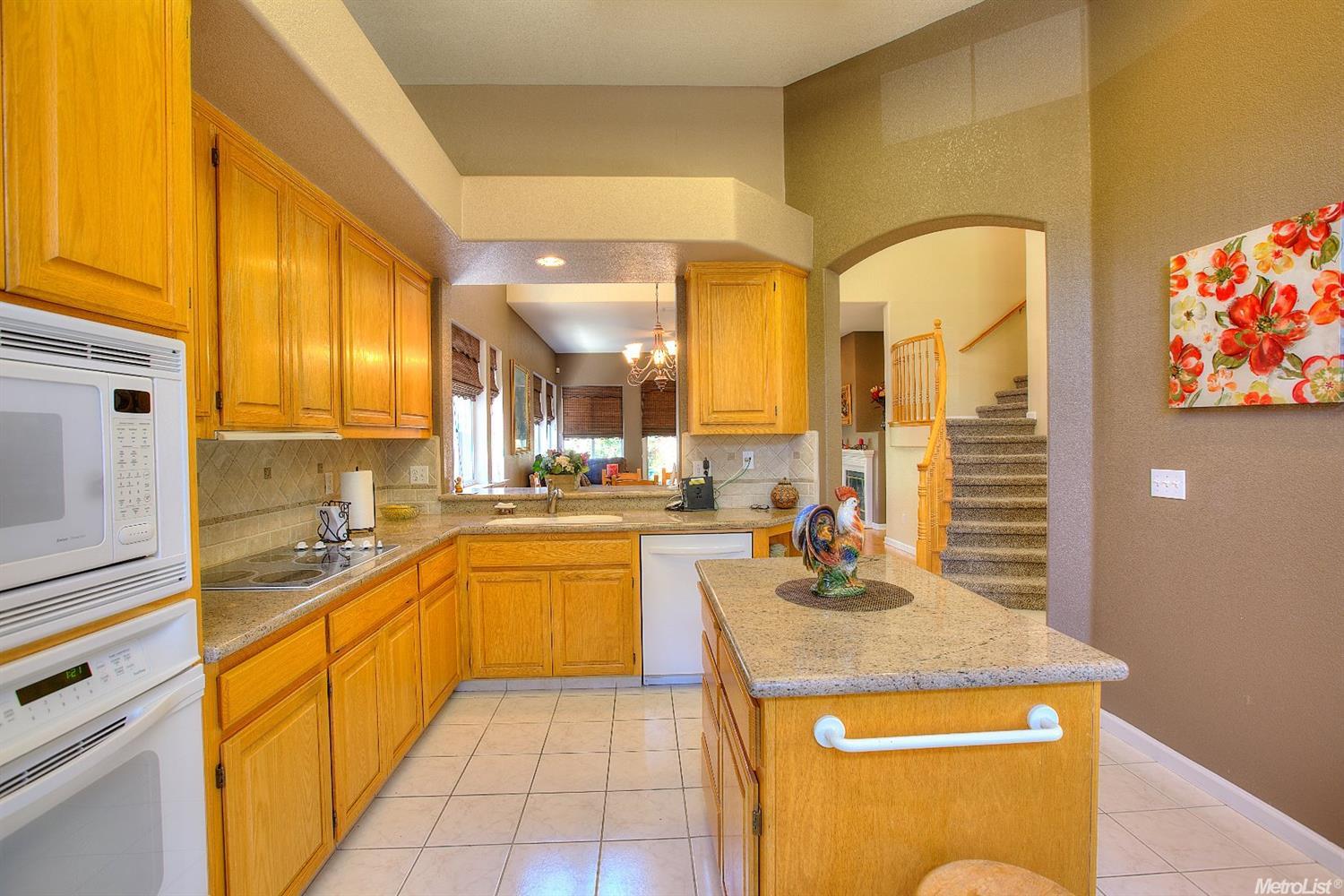 317 The Blf, Modesto, CA 95355 photo 12