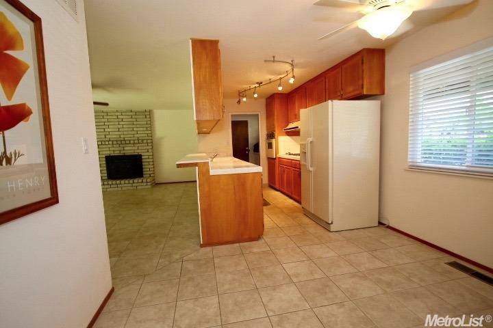 1612 Jacquelyn Way, Modesto, CA 95355 photo 12