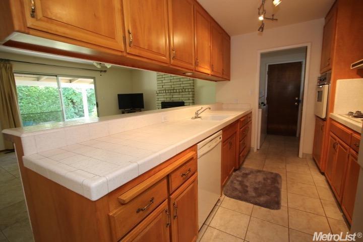1612 Jacquelyn Way, Modesto, CA 95355 photo 10