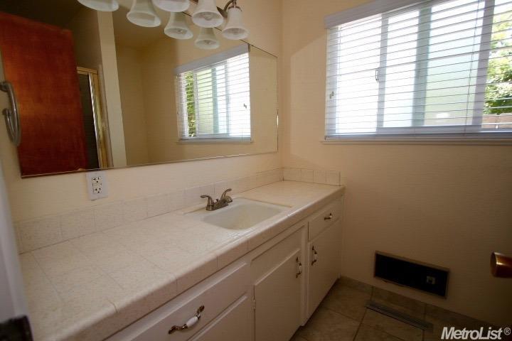1612 Jacquelyn Way, Modesto, CA 95355 photo 19