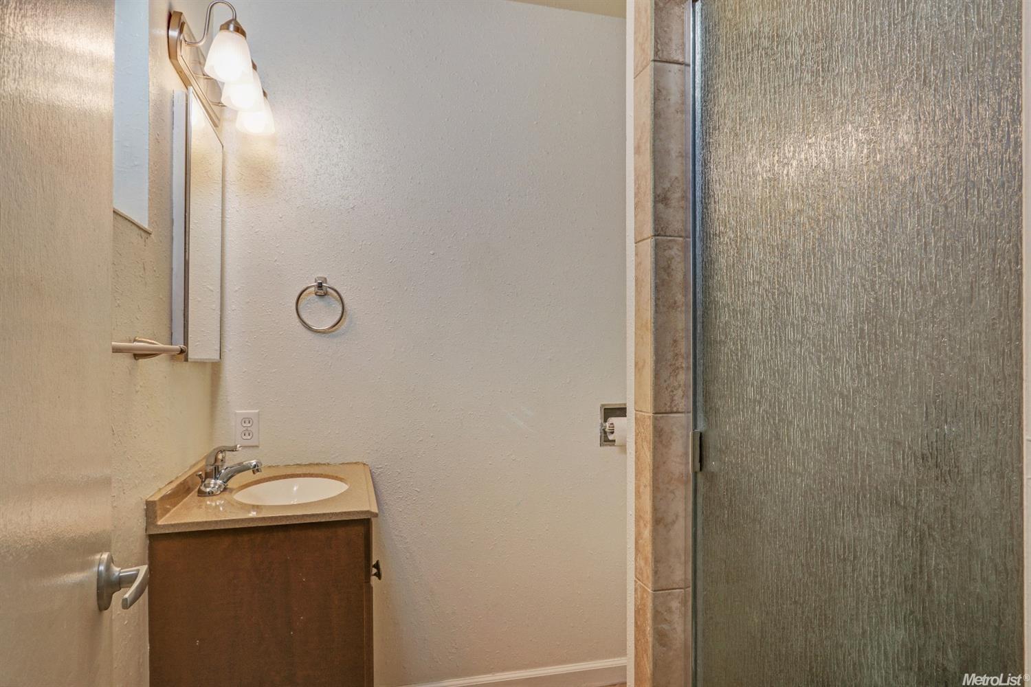 512 Ryan Ave, Modesto, CA 95350 photo 25