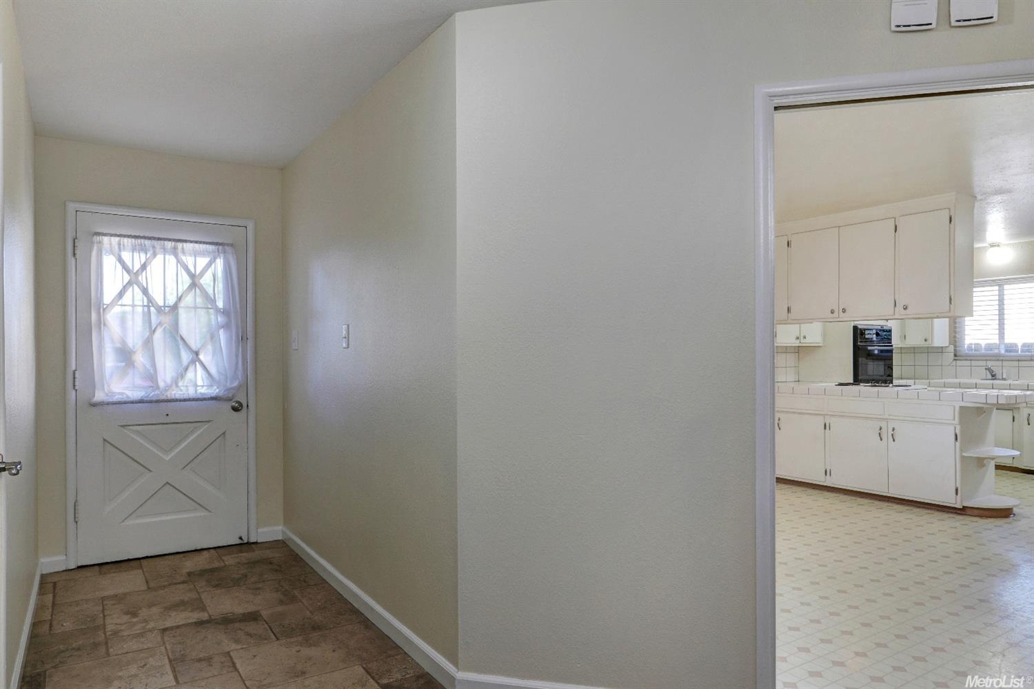 512 Ryan Ave, Modesto, CA 95350 photo 6