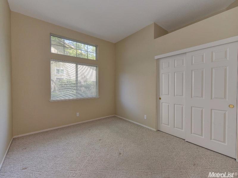184 Singer Ln, Folsom, CA 95630 photo 17