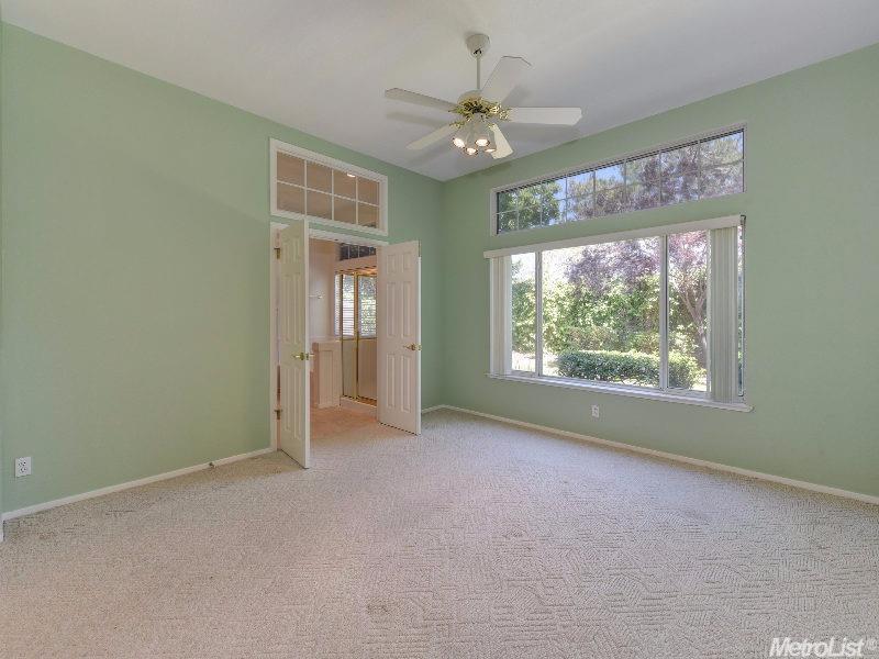 184 Singer Ln, Folsom, CA 95630 photo 18