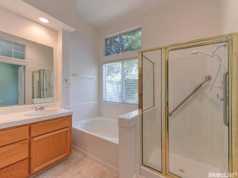 184 Singer Ln, Folsom, CA 95630 photo 21