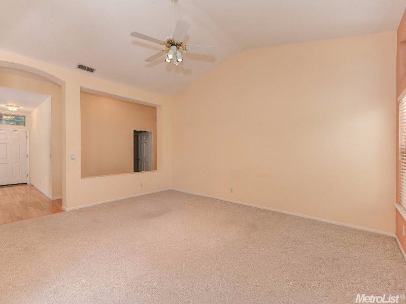184 Singer Ln, Folsom, CA 95630 photo 13