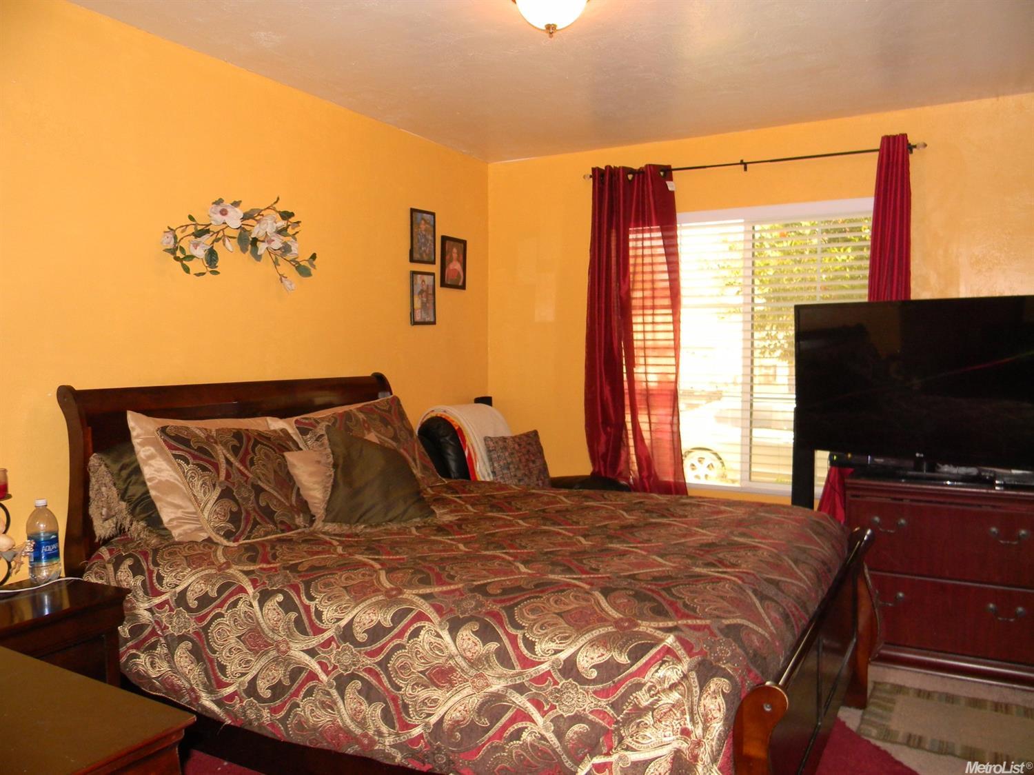 126 W 20th St, Tracy, CA 95376 photo 8
