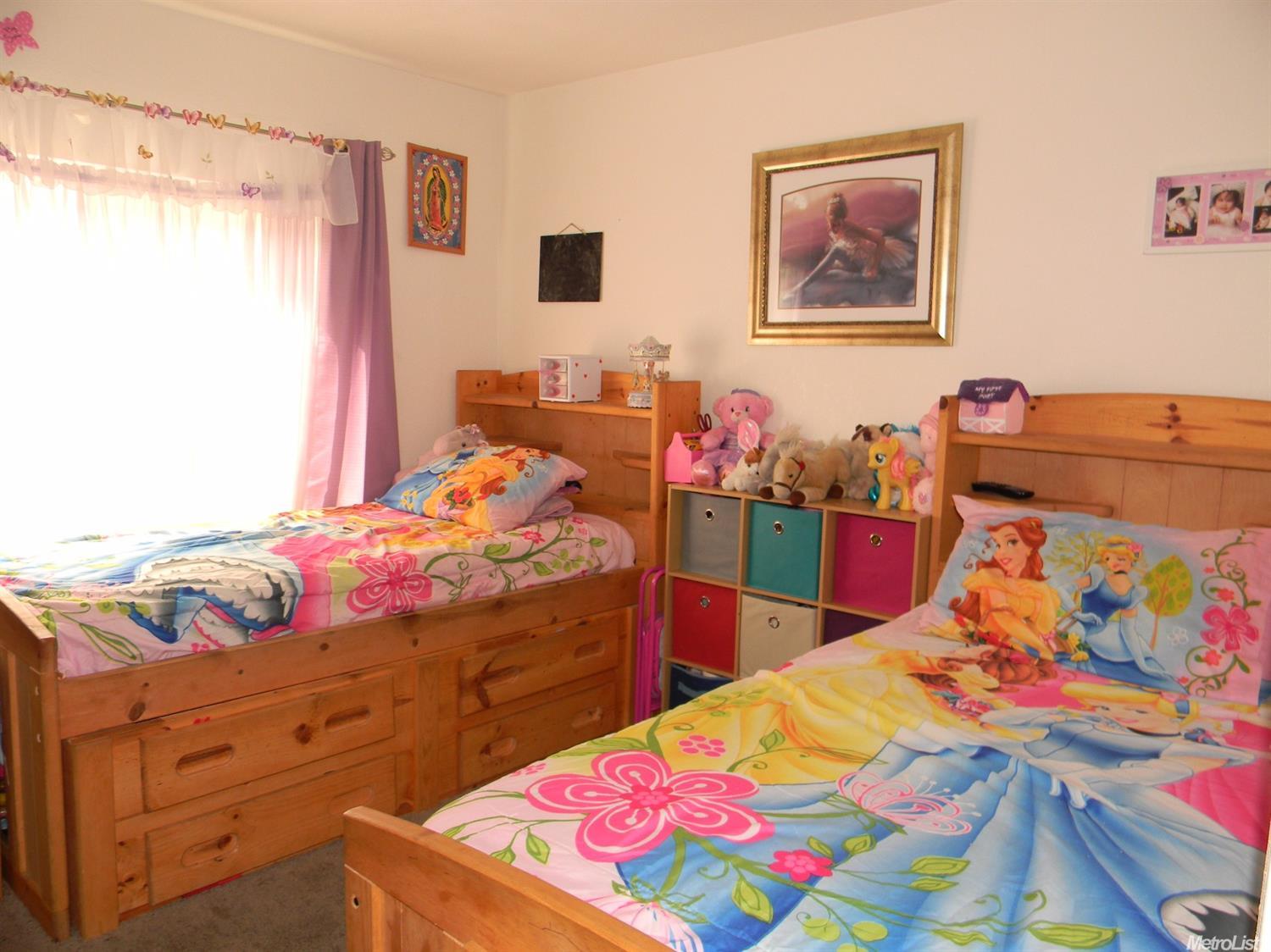 126 W 20th St, Tracy, CA 95376 photo 7