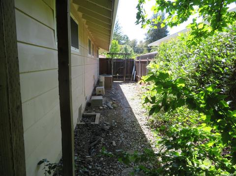 2100 Claremont Rd, Carmichael, CA 95608 photo 4