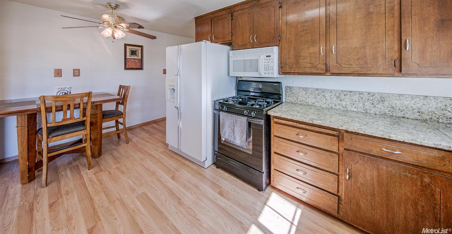 853 Marion St, Manteca, CA 95337 photo 12