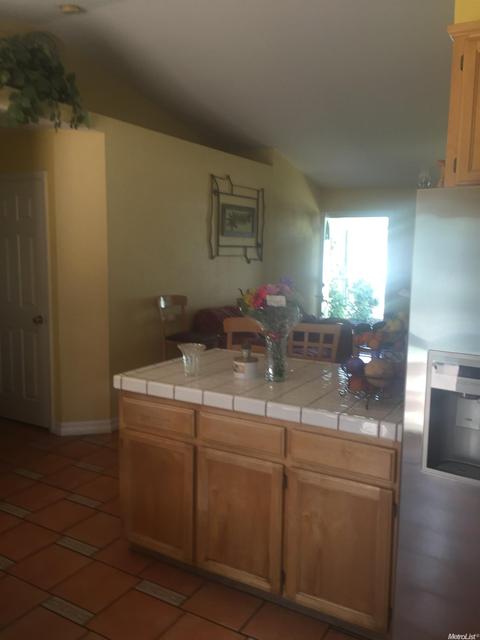 305 Allison Ct, Escalon, CA 95320 photo 7