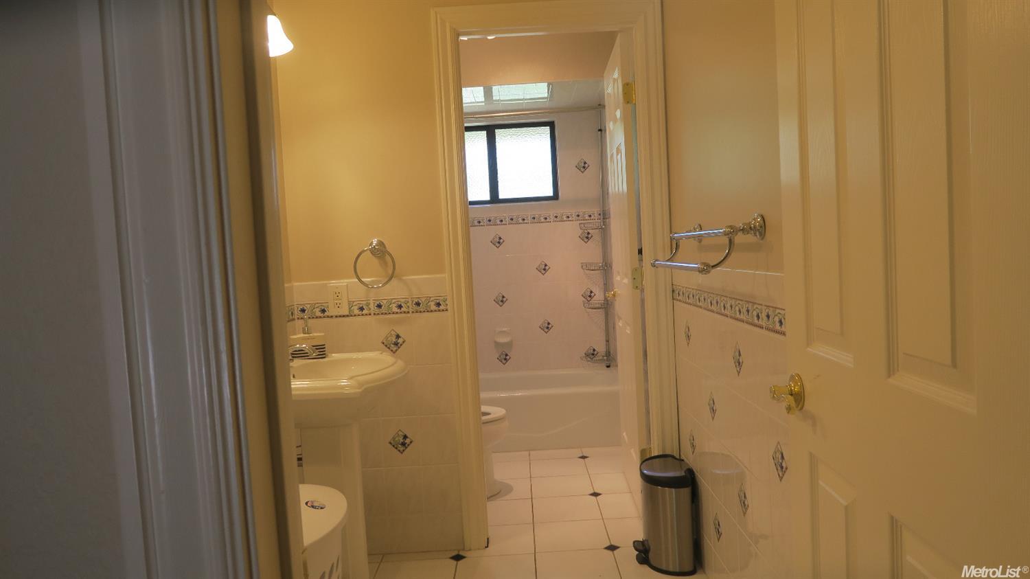 100 Doubletree Ct, Folsom, CA 95630 photo 27