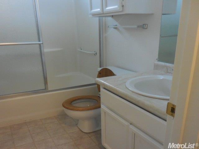 985 Bonta Ave, Gustine, CA 95322 photo 10