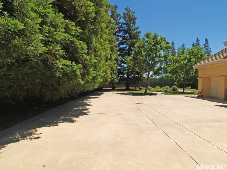 6812 Corte De Oro, Modesto, CA 95356 photo 13